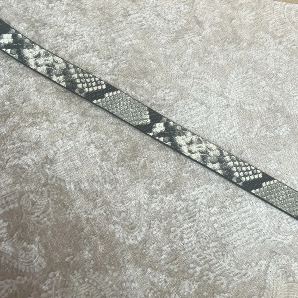 Brand New Michael Kors Genuine Leather Snakeskin Print Belt Sparkly Logo Buckle
